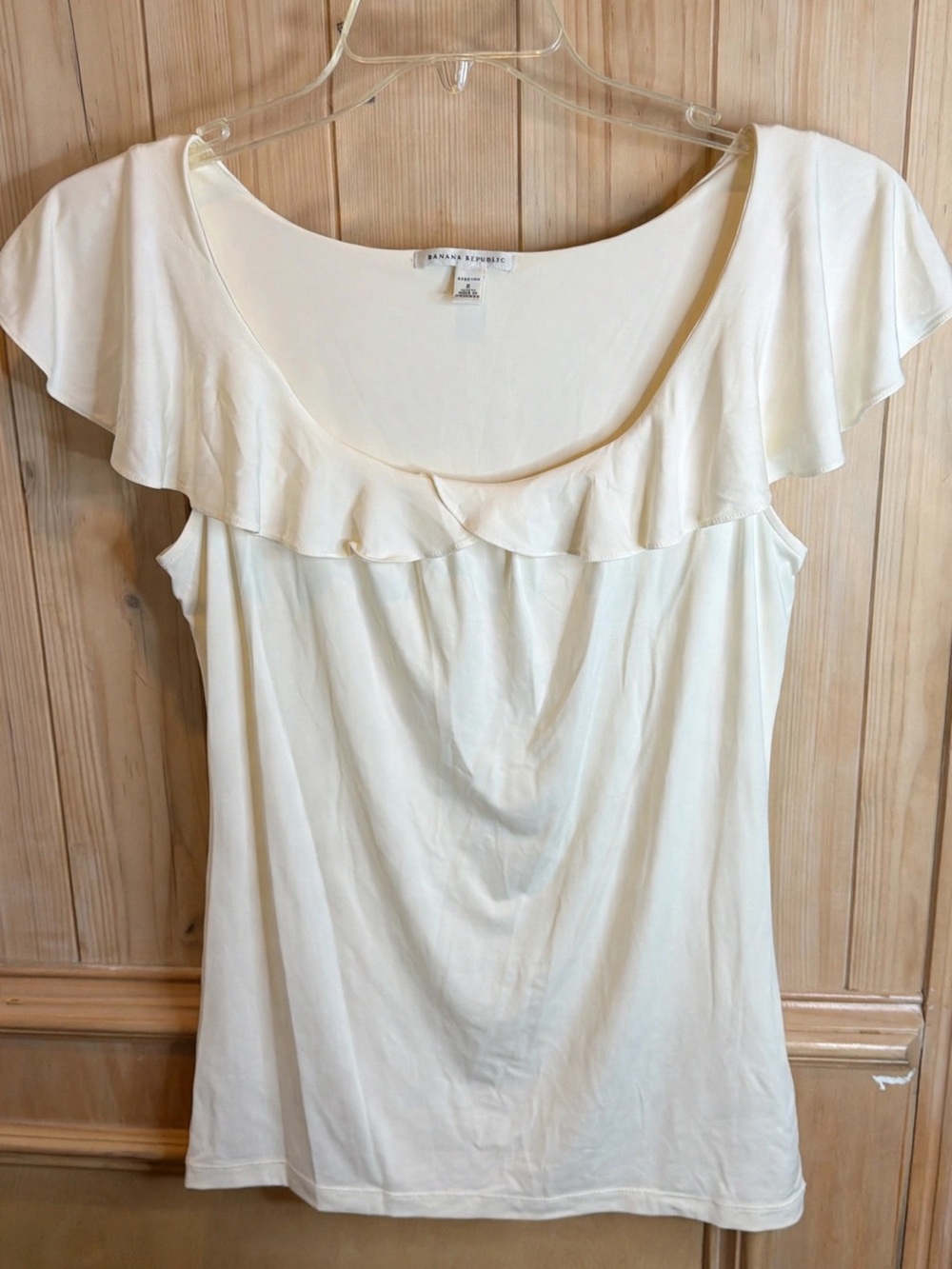 Banana Republic Cream Ruffle Scoop Neck Women's Top